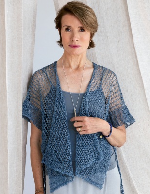 Just one of 4 patterns in Asaginu offered in this magazine.