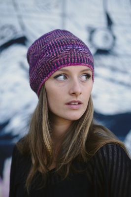 Hecate: Kits in Exact Yarns and Colorways - 