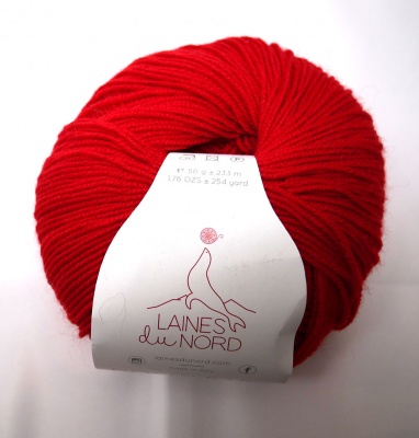 Laines Du Nord Dolly Baby: Red
